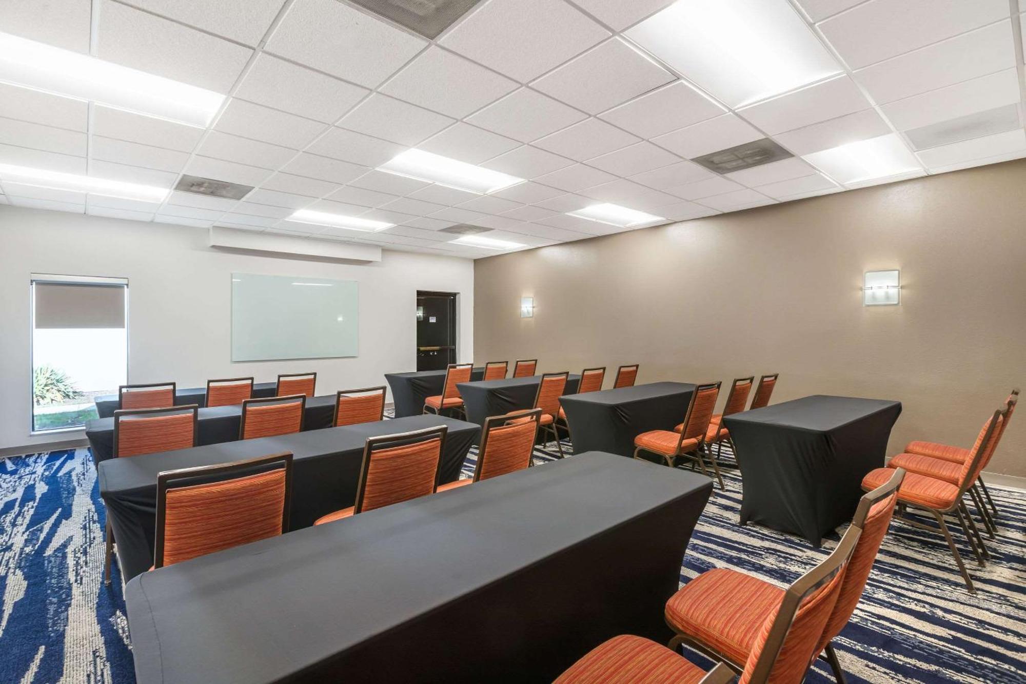 Comfort Inn & Suites Arlington Heights - Buffalo Grove Kültér fotó