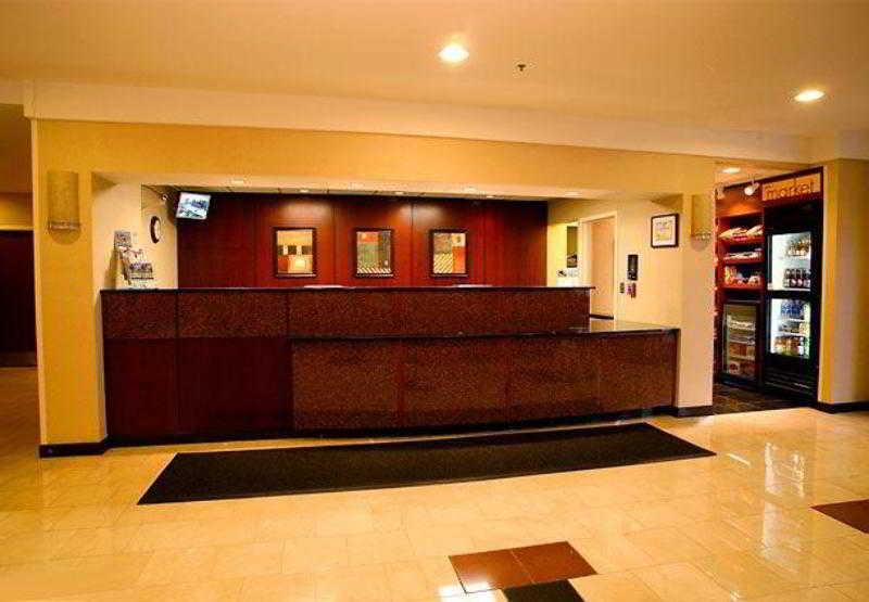 Comfort Inn & Suites Arlington Heights - Buffalo Grove Beltér fotó