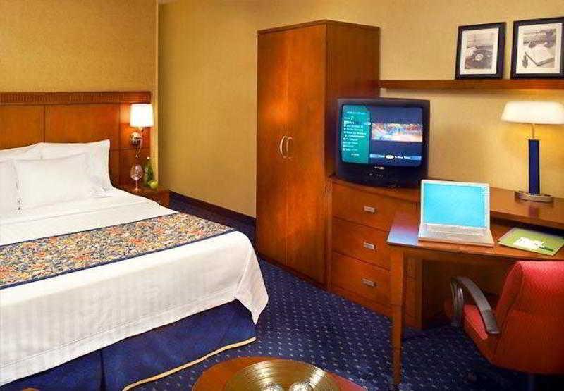 Comfort Inn & Suites Arlington Heights - Buffalo Grove Szoba fotó