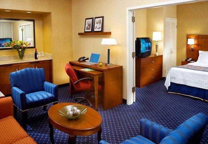 Comfort Inn & Suites Arlington Heights - Buffalo Grove Szoba fotó